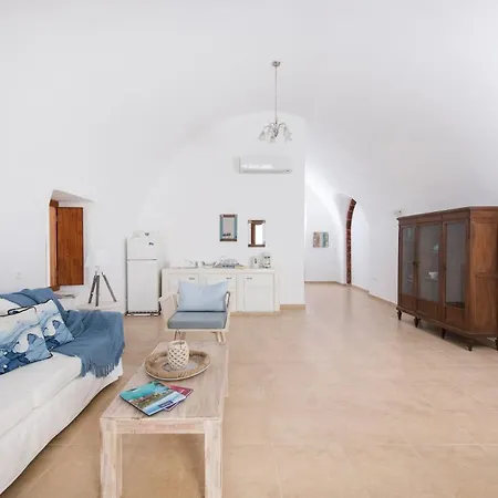 Exquisite Santorini Estate | 9 Bedrooms | Acnologia | Spacious Teraces With Breathtaking Sea Views | Villa *
