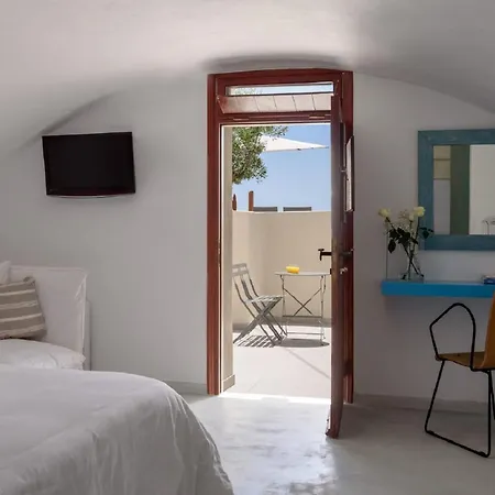 Exquisite Santorini Estate | 9 Bedrooms | Acnologia | Spacious Teraces With Breathtaking Sea Views | Pýrgos